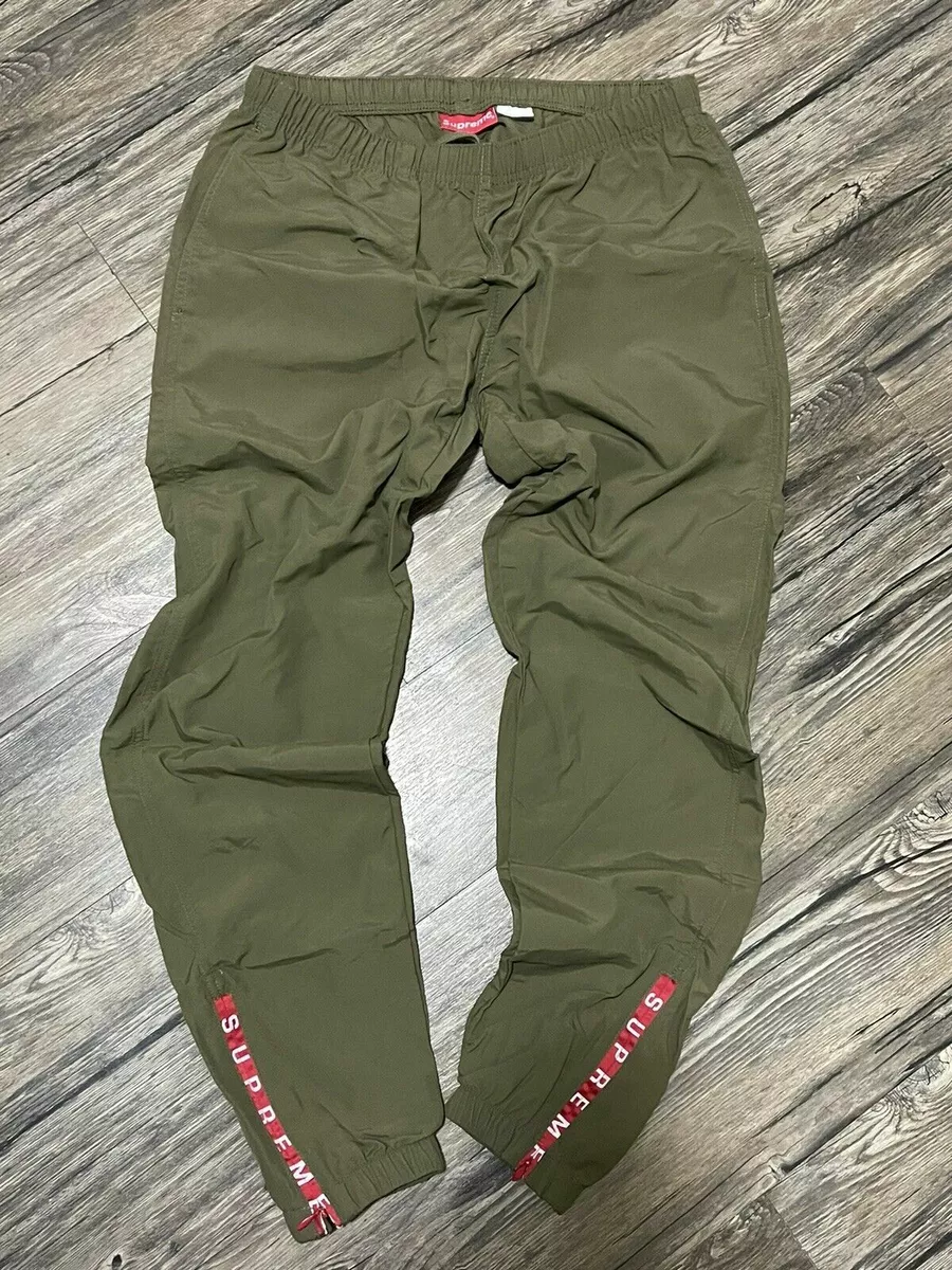 supreme warm up pant olive