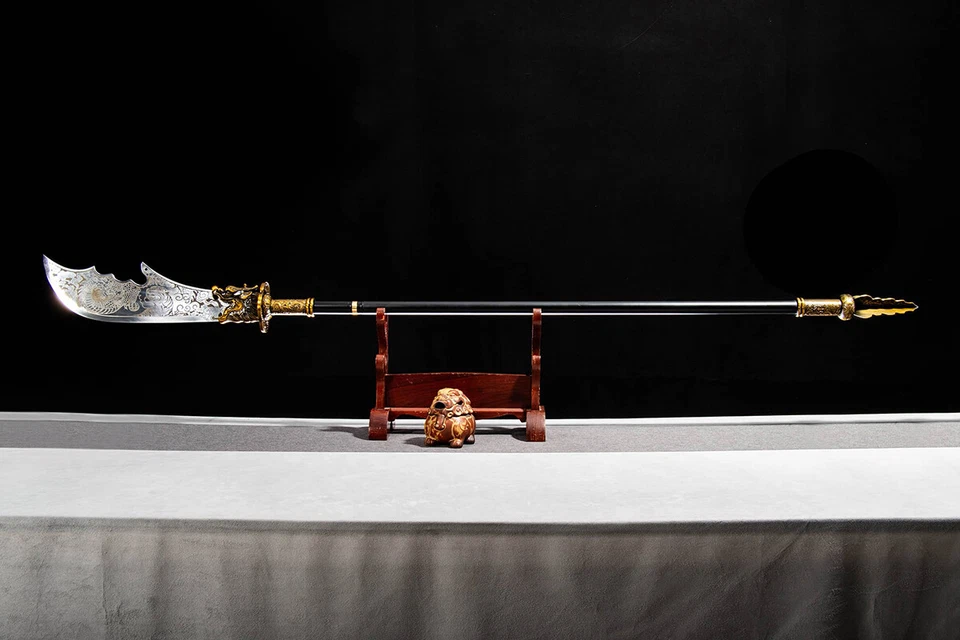 Espada china 关公 Guan Yu Big Dao Kung-fu Dao hoja de acero manganeso con dragón Foto 2 de 4