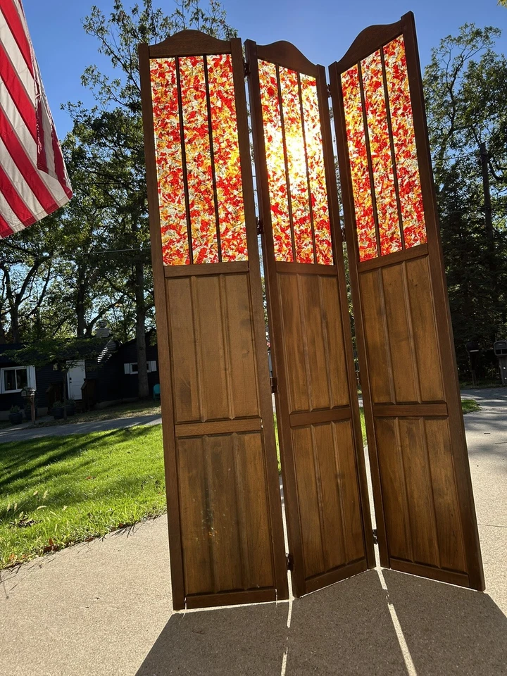 Preciosos divisores de habitación de nogal encargados vintage únicos de principios de los 70’s 80’s Foto 2 de 4