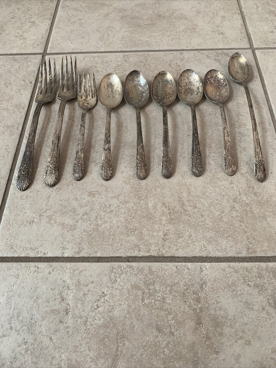 Vintage WM Rogers MFG Co Original Rogers Silverplate Silverware 6