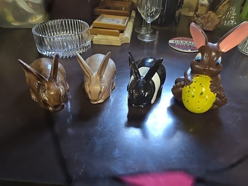 4 estatuillas de conejo de cerámica
