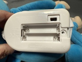 2018 FINGERLINGS HUGS PLUSH MONKEY BORIS BLUE SENSORY TOY INTERACTIVE WOWWEE