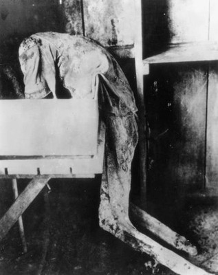 An American prisoner of Japanese found where he died at Davao Pena- Old Photo