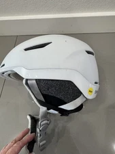 Smith Vida Snow Ski Helmet White  Medium Koroyd Iconic Used Mips