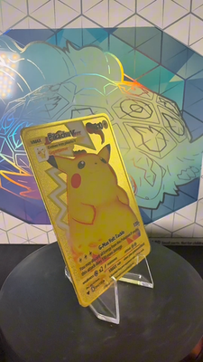 Pikachu VMAX 44/185 Pokemon Premium Gold Metal Card Collectible