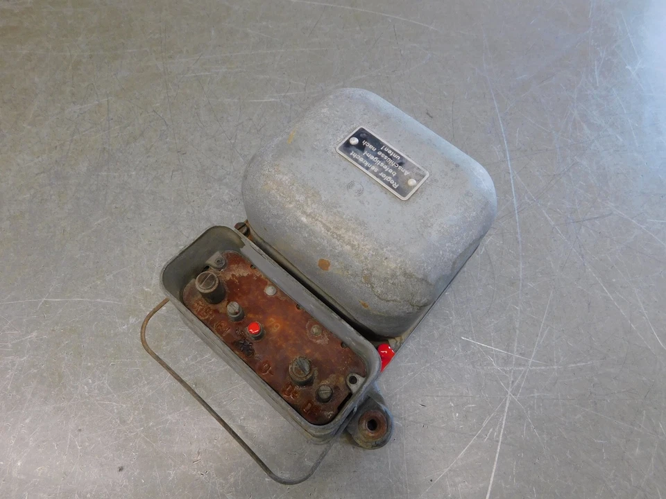 W180 54-59 220s 220a 220 REGLERSCHALTER - VOLTAGE REGULATOR - RS/UAM300/12/25 - Image 2 of 4