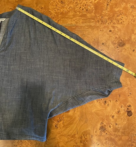 Trina Turk Chambray Denim Top Medium - Bild 7 von 9