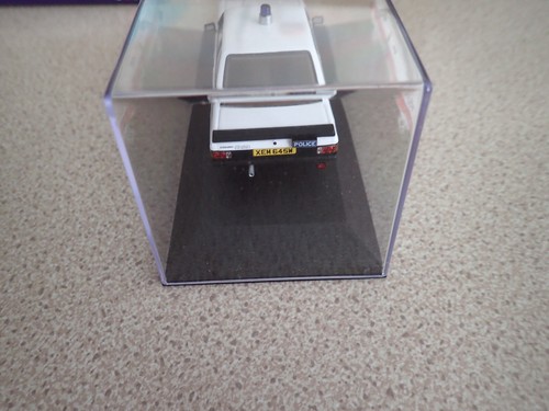 Corgi Vanguards 1:43 VA14904 Ford Escort Mk2 RS2000 Merseyside Police BNIB - Picture 9 of 20
