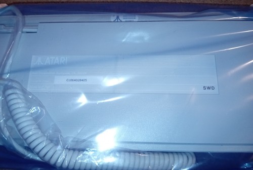 NEW Atari Mega ST Falcon MKX TT 030 Computer External Keyboard Swedish BOXED - Picture 5 of 8