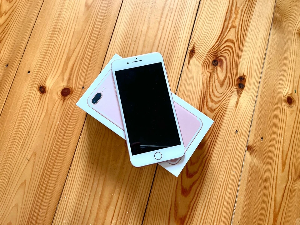 Ex Display Apple iPhone 7 Plus - 128GB - Rose Gold  Factory Unlocked Smartphone - Image 4 of 4