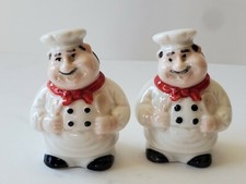 Chef's Set of Two Salt and Pepper Shakers CH