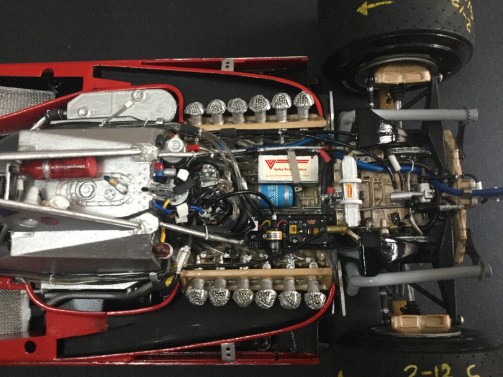 Foto 8 di 24