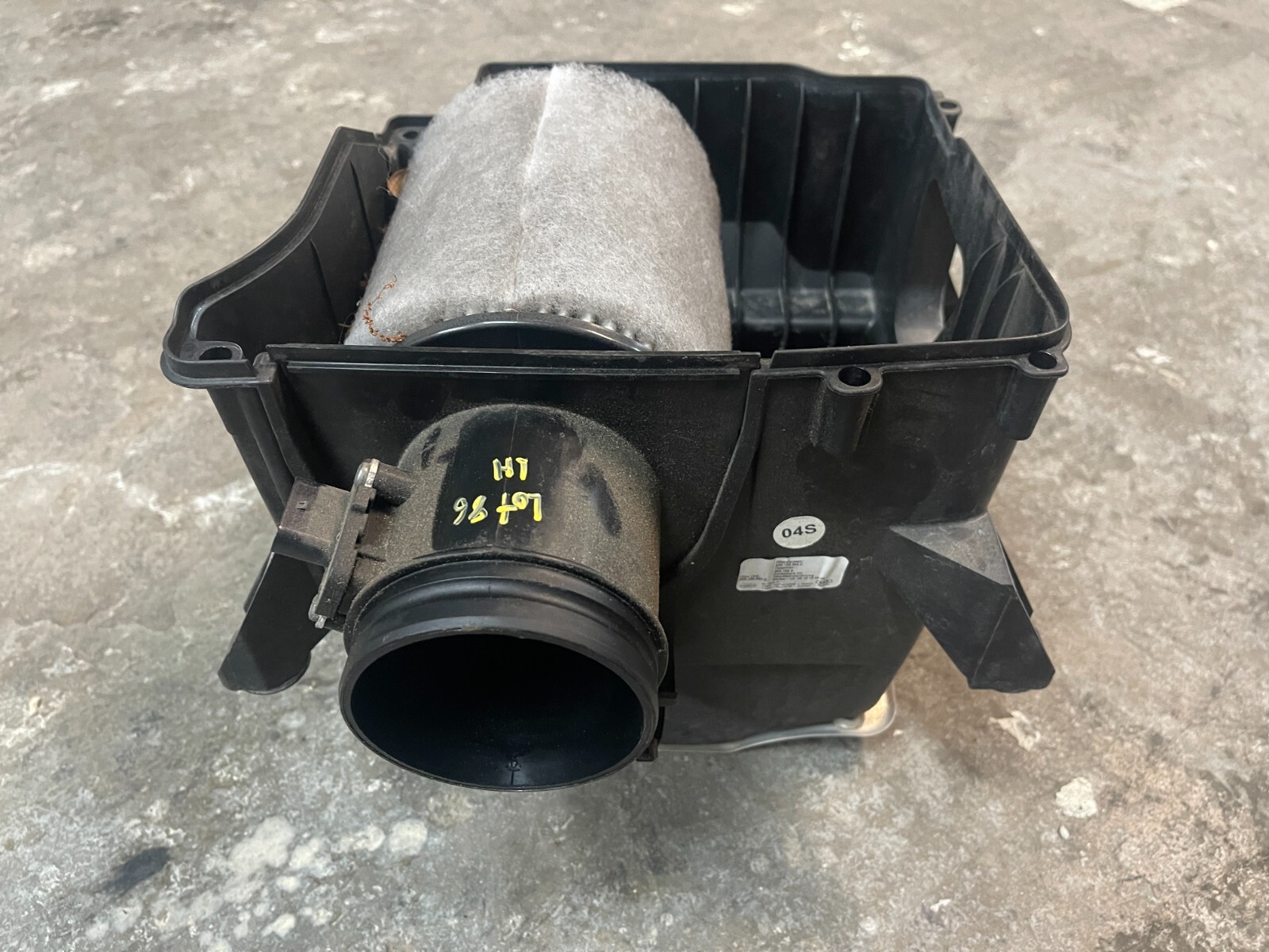 2017-2018 AUDI R8 PLUS DRIVER LEFT AIR INTAKE BOX W/ FILTER & SENSOR OEM