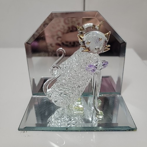 Spun Blown Glass Cat Figurine Hand Blown Clear w Purple Tie on Mirrors 4"x3.5” - Picture 2 of 9