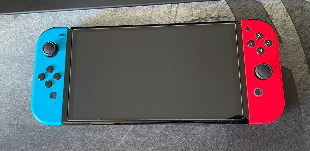 Picture 1 of 8