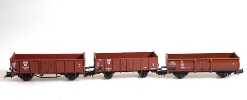 (0577) 2 Fleischmann Hochbordwagen der DR + 1 Roco der CSD mit KK | Condition: Gebraucht