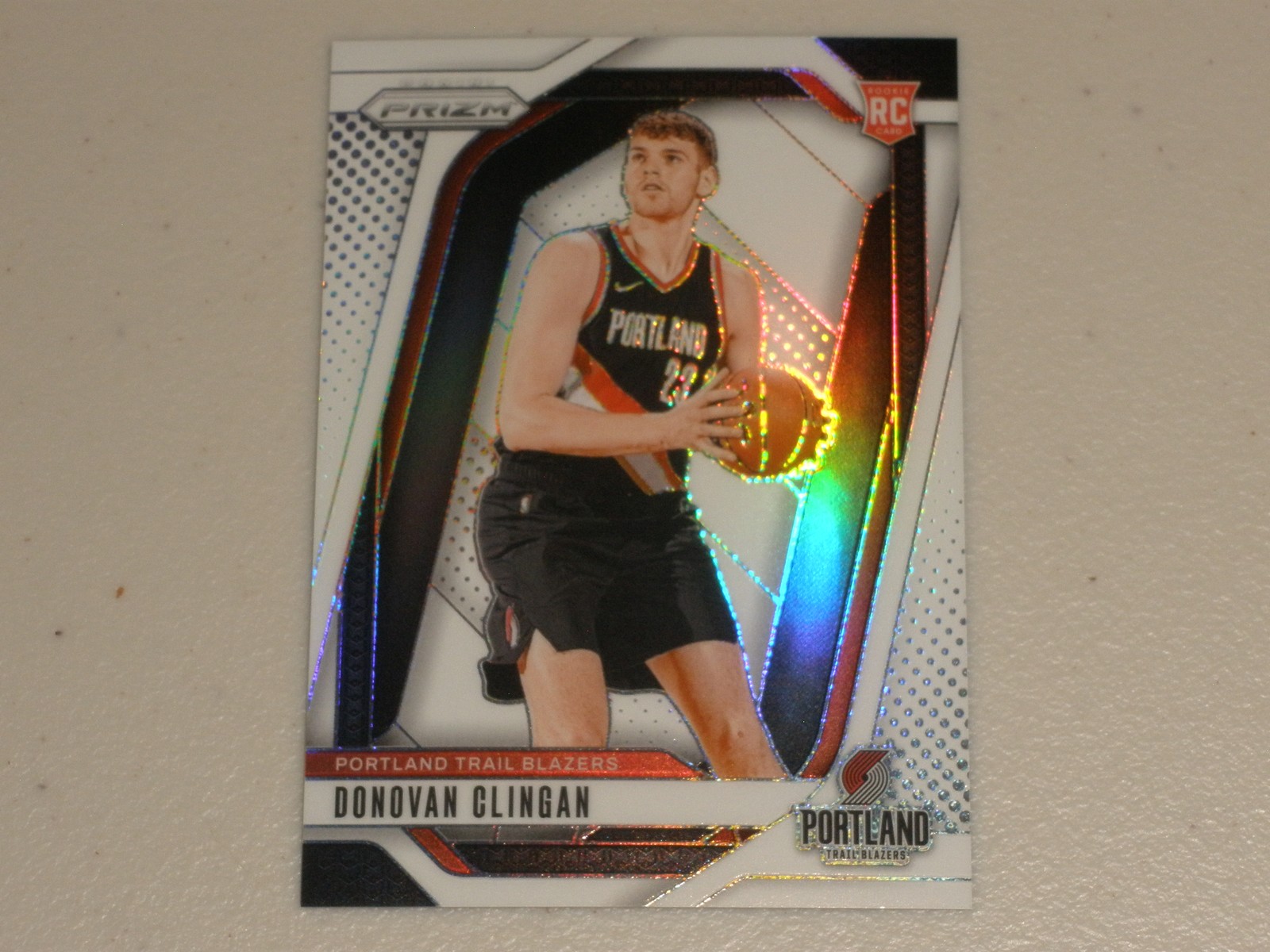 2024-25 Panini Prizm White Prizm #221 Donovan Clingan 040/175 Rookie RC