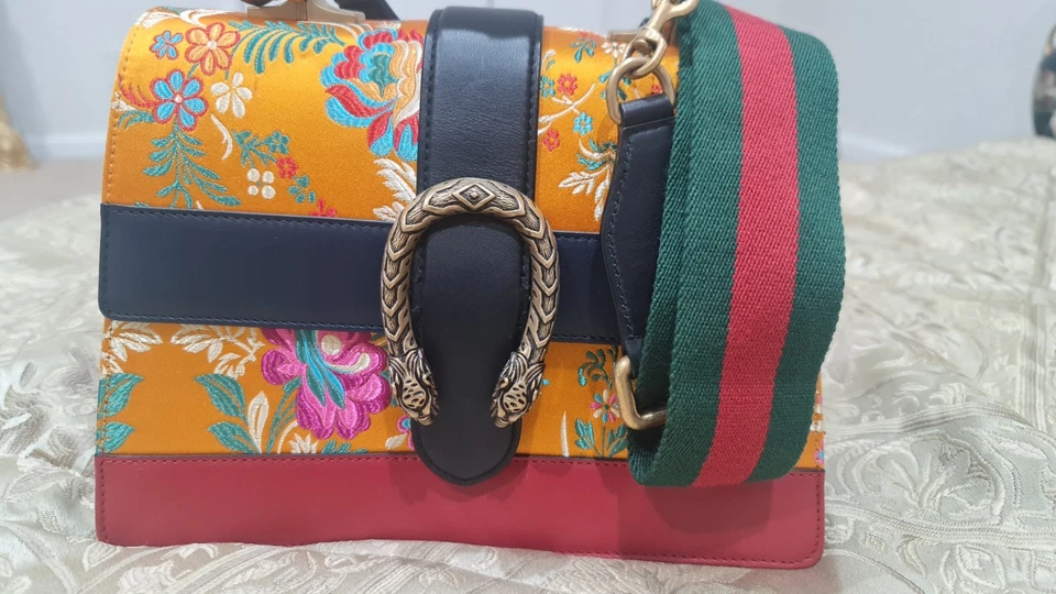 Auténtico Bolso de Hombro Gucci Dionysus Bambú Multicolor Flora Cuero/Jacquard Foto 3 de 4
