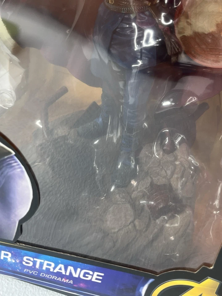 Diamond Select Toys Marvel Avengers Infinity War ДОКТОР СТРАННЫЙ - Изображение 3 из 4