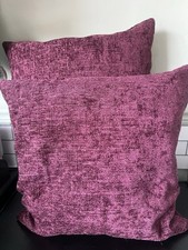 Pair Of Scatter Cushions Complete With Cushion Pads. 15”x15” VGC Zips Working.