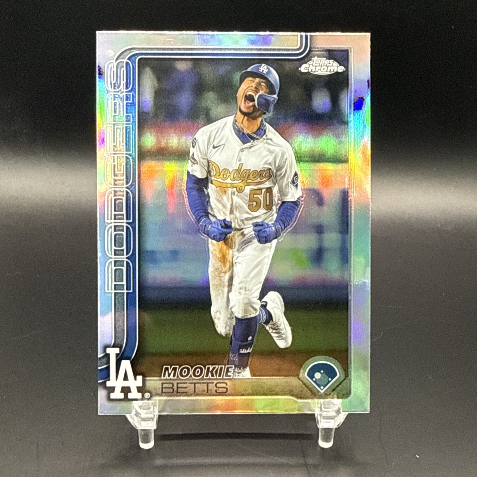 2025 Topps Chrome #50 Mookie Betts Image Variation SP Los Angeles Dodgers