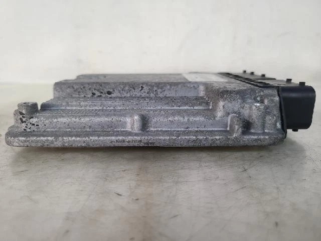 Hyundai Tucson Tuscon ix LMX20 2011 ECU módulo de unidad de control del motor 39100-2F205 Foto 2 de 4