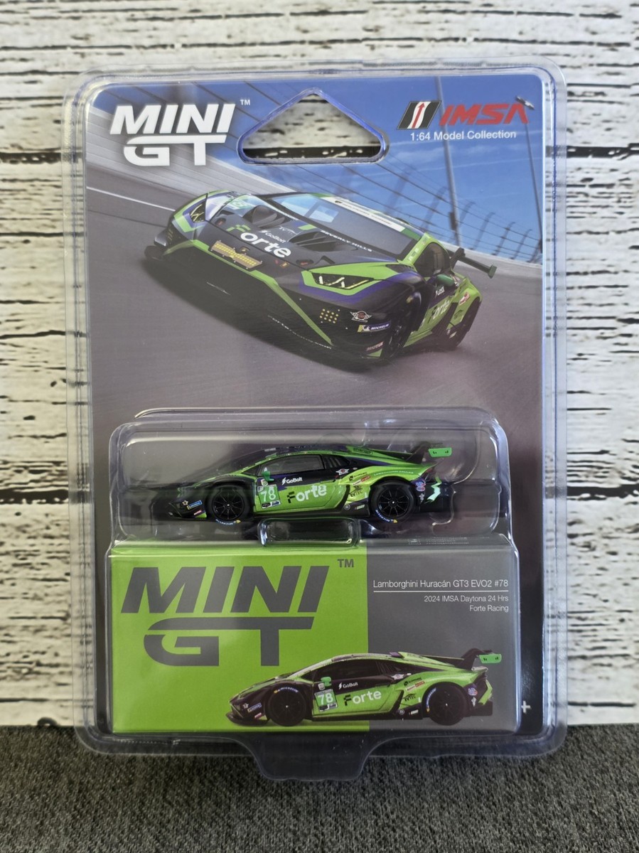 ミニカー MINIGT Lamborghini Huracan GT3 EVO #4 MINI GT 1:64 Lambo hurricane GT3 EVO #4 2022 Macau GP Macau GT Cup