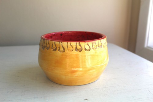 Art School Pottery Student Made Wheel Thrown Pot Bowl Yellow Orange Speckled - Picture 3 of 6