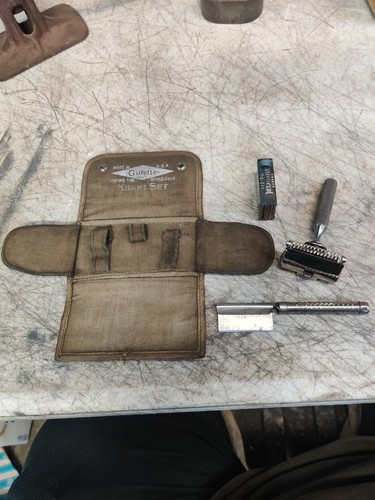 GILLETTE WWI U.S. ARMY MILITARY KHAKI CASE W/ GEM DAMASKEENE RAZOR SET ...