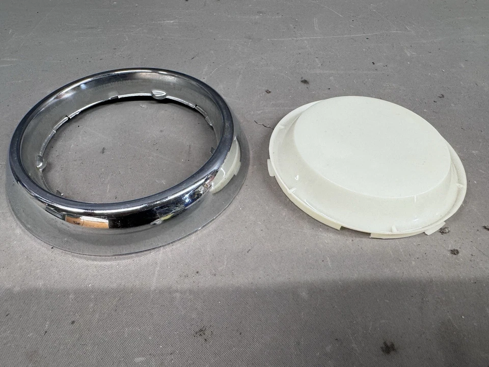 Luz de cortesía Chevy Dome 1955-1967 Impala BelAir Pontiac 150 210 techo techo techo Foto 2 de 4