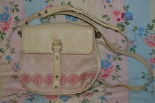 Borsa a tracolla DKNY in pelle color crema e rosa chiusura magnetica