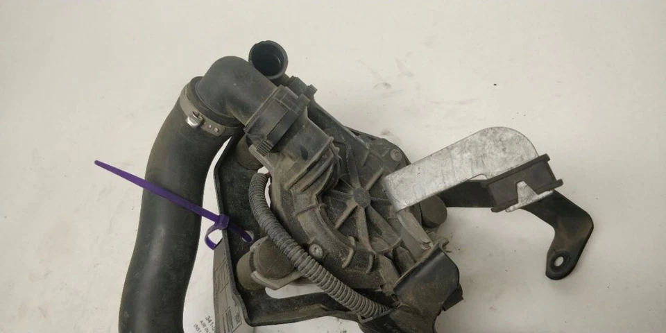 SECONDARY AIR INJECTION PUMP 11727557903 2007-2013 BMW 328I Foto 3 de 4