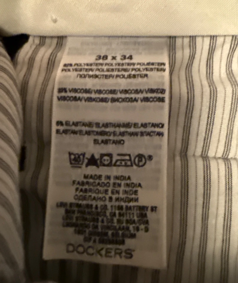 Pantalones de vestir Dockers D2 para hombre 38x34 frente plano carbón rayas calce recto Foto 3 de 4