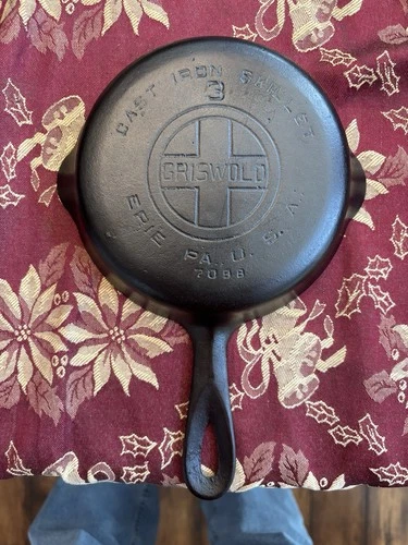 1929-1939 Griswold LBL no. 3 Cast Iron Skillet