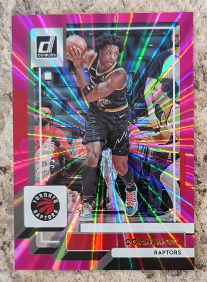 OG Anunoby -2022- Donruss #26 Holo Pink Laser Numbered /50 KNICKS / RAPTORS NBA