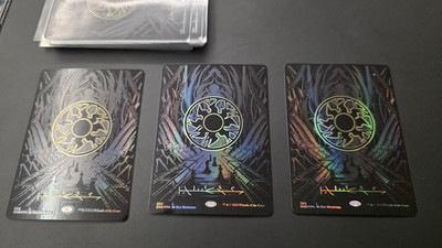 MTG Plains 365 Full Art Oil Slick Foil - Phyrexia: All Will Be One