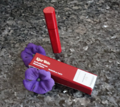 Kjaer Weis im-possible mascara new in box full size 0.24oz