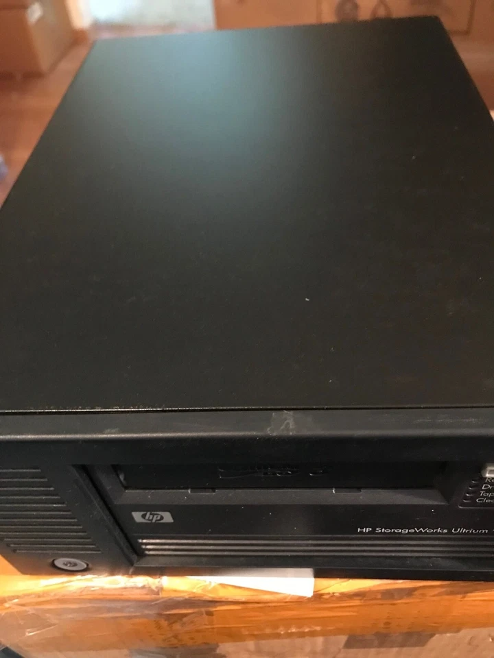 HP Q1539B ULTRIUM 960 LTO 3 SCSI EXTERNAL TAPE DRIVE LTO3 LTO-3 - Image 2 of 4