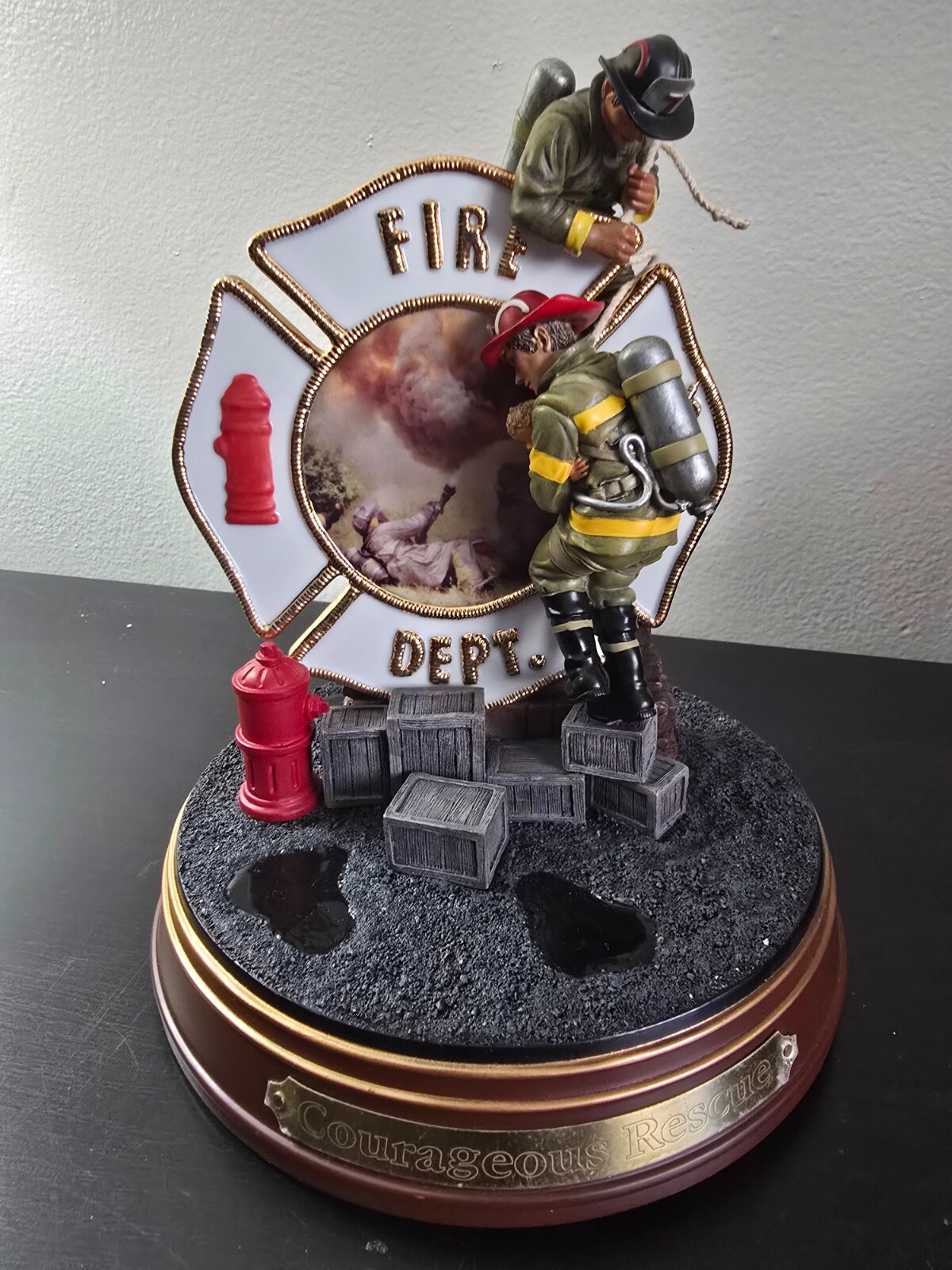 Picture 1 of 6