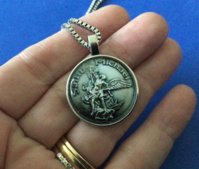 Rare ARCHANGEL St MICHAEL Saint Medal NECKLACE Pendant Angel Glass Dome 26 
