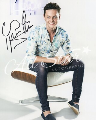 TYGER DREW-HONEY - Britischer Schauspieler signiertes Foto 01 (MC)