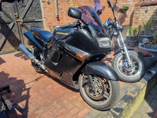 1992 Kawasaki ZZR 1100 C3 - Picture 1 of 15