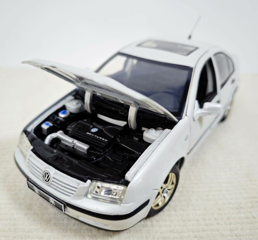 1/18 フォルクスワーゲン ボーラ 1/18 Volkswagen Bora R car model | eBay