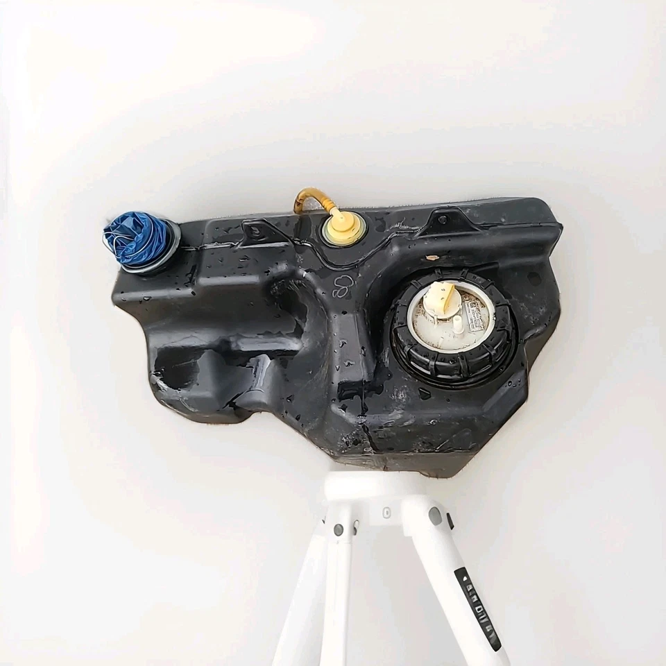 Polaris Sportsman 550 XP 2010 tanque de gasolina con bomba de combustible Foto 2 de 4