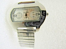 Lure unique dial silvertone watch Ready to wear or resale New Battery #A8