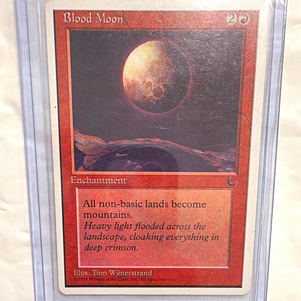 血染めの月/Blood Moon_英語_ザ・ダーク the-dark-29007?ixlib=php-3.3.1