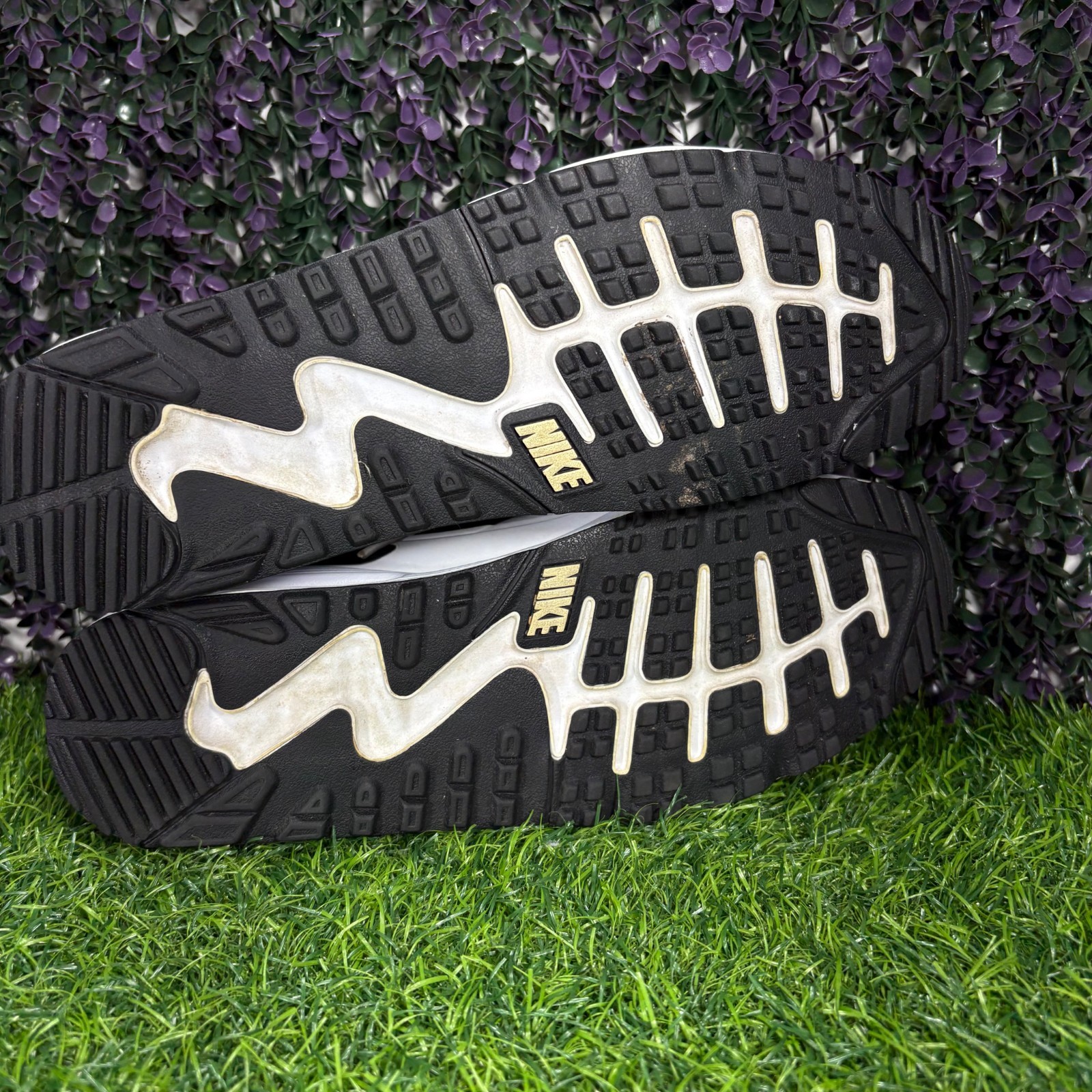 Nike Air Max 90 Golf Mens Size 10 White Black Spikeless Shoes Sneakers Comfort thumbnail 8