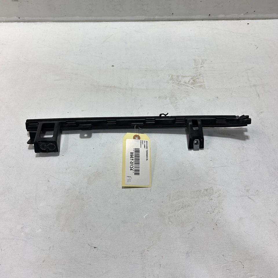 Puerta delantera izquierda ventana vidrio canal guía trasero GMC Terrain 2018-2023 OEM Foto 4 de 4