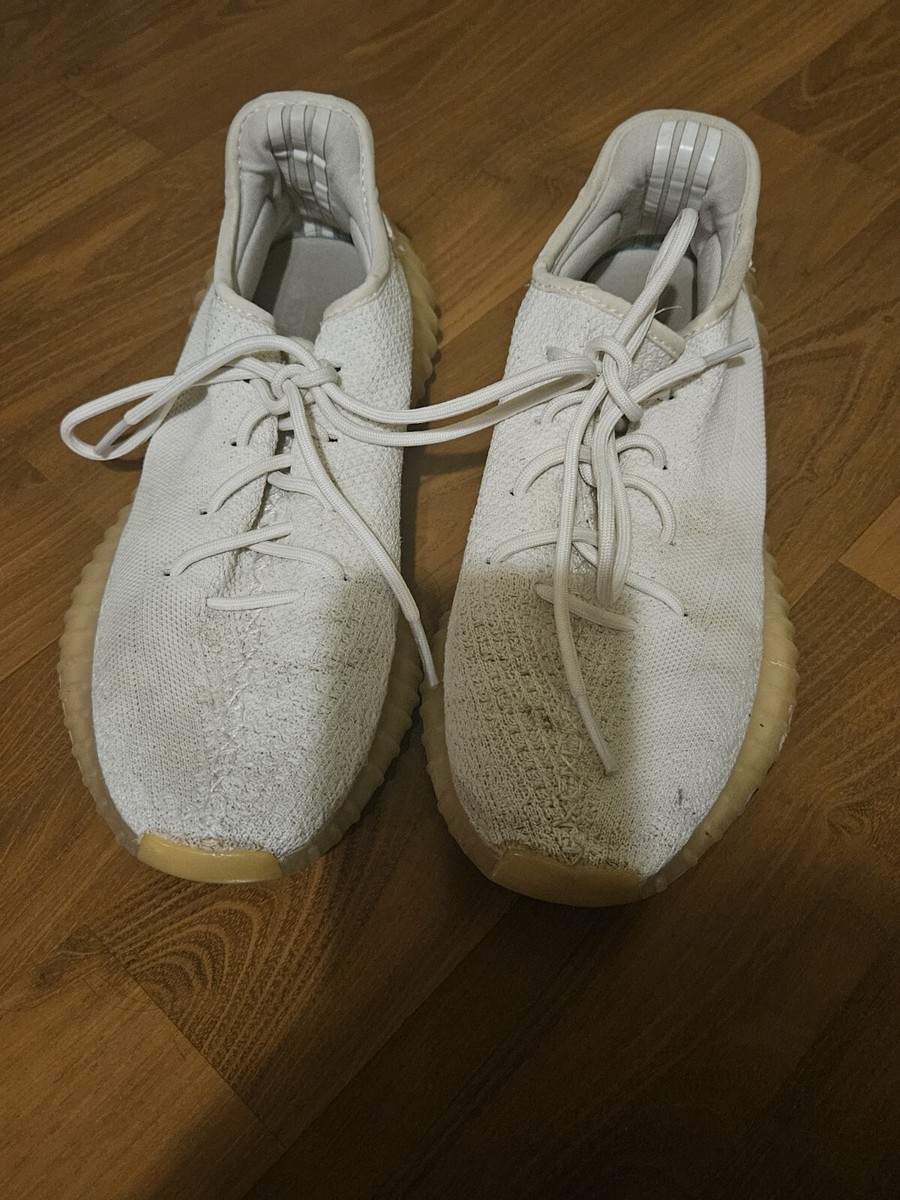 Size 9 - adidas Yeezy Boost 350 V2 Low Cream White / Triple  display picture 1