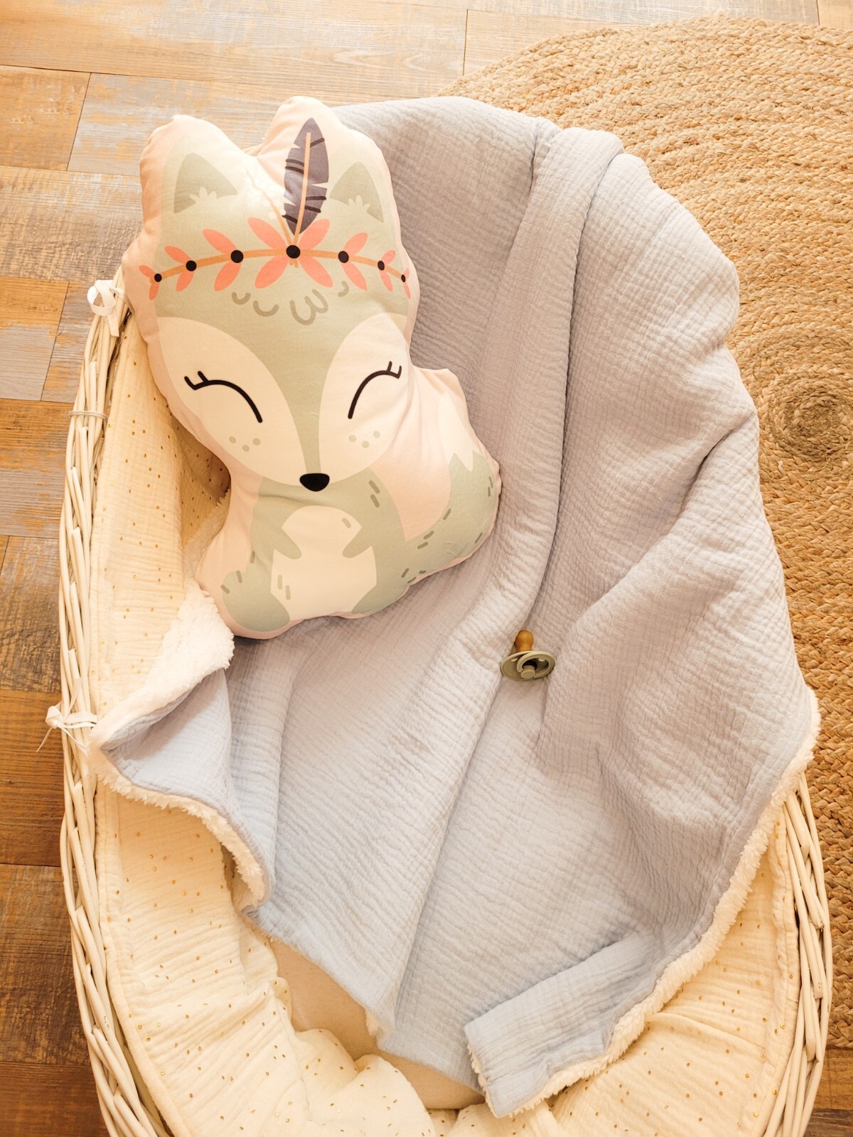 Coussin renard pour lit d'enfant, déco idéale coin lecture et sieste en velours